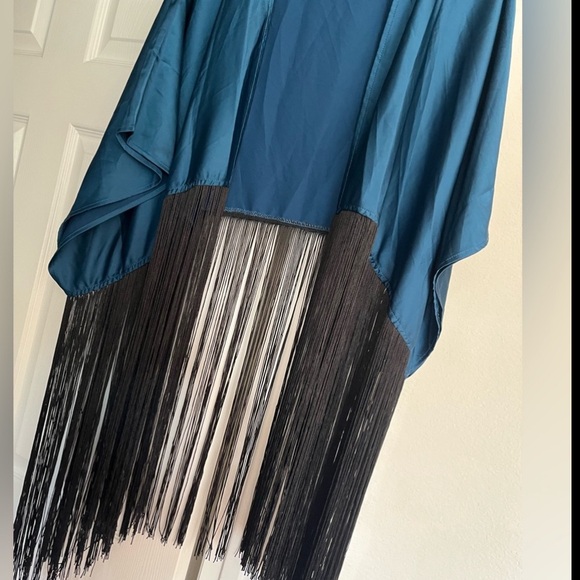 DEEP TEAL FRINGE KIMONO - Picture 10 of 10